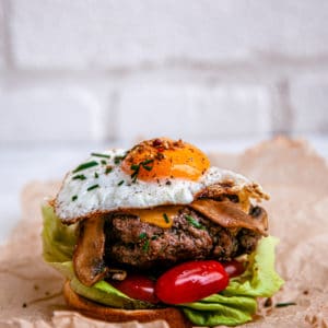 Beef 'n' Egg breakfast Burger-2